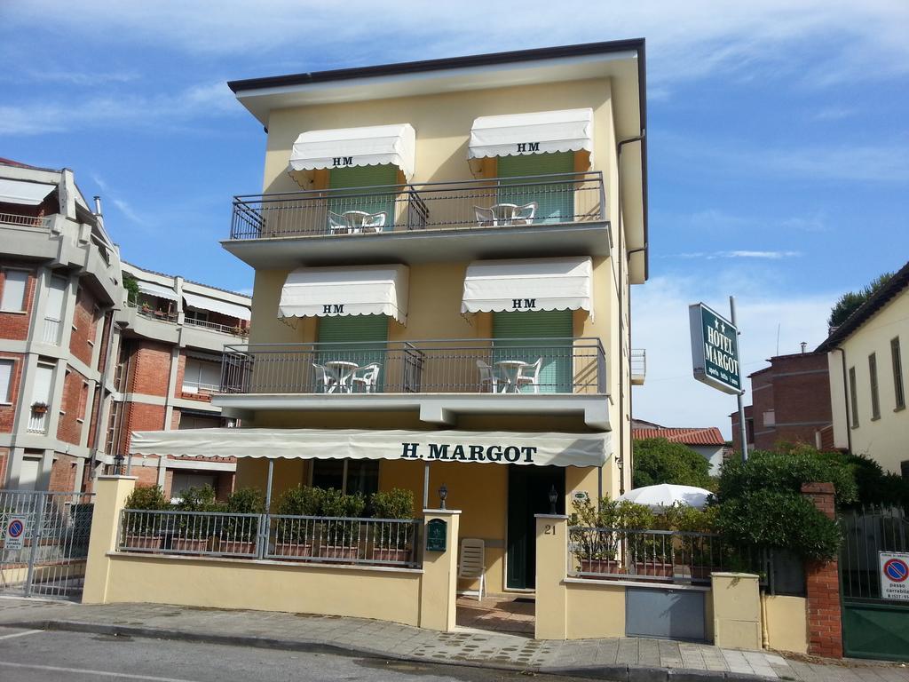 לידו די קאמאיורה Hotel Margot מראה חיצוני תמונה